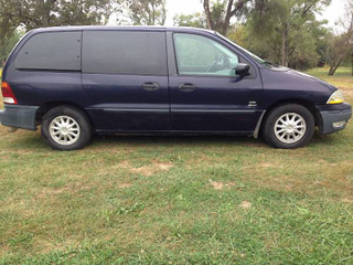 Illustration for article titled For $3,900, This 1999 Ford Windstar Could Be Your BMW Diesel Dream
